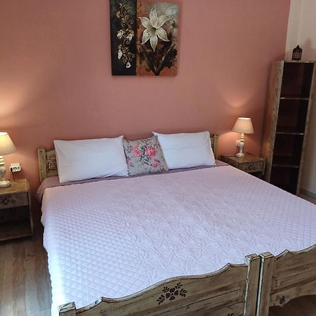 Alexandra Spingou Apartments ดัสเซีย ภายนอก รูปภาพ