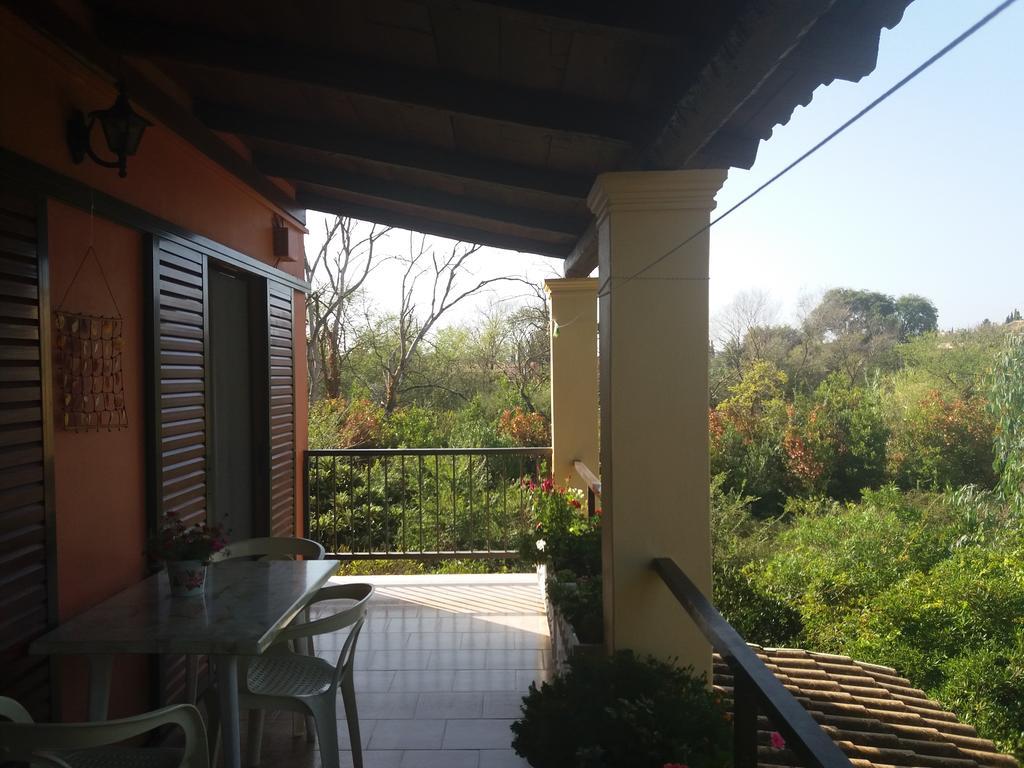 Alexandra Spingou Apartments ดัสเซีย ภายนอก รูปภาพ